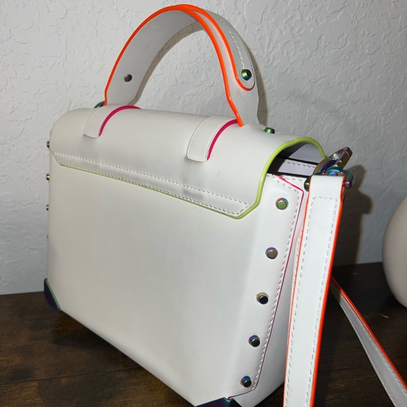 Michael kors purse - Picture 2 of 3